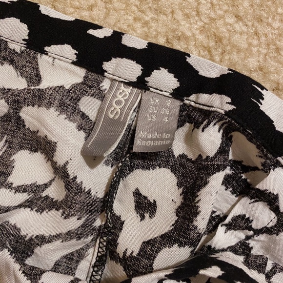 ASOS self-tie skirt - Picture 2 of 2